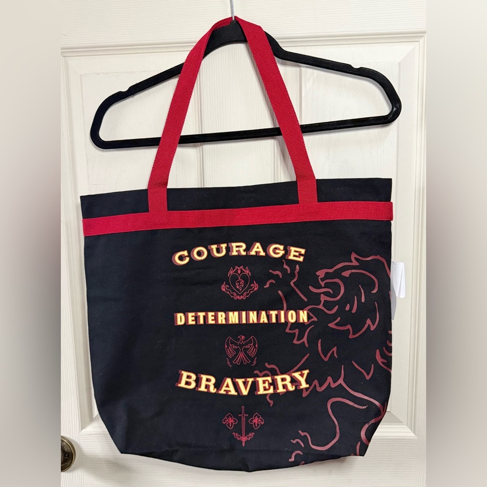 Universal Studios Harry Potter Gryffindor House Zippered Tote Bag NEW